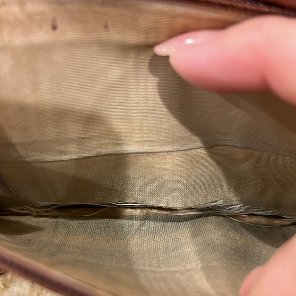 Authentic Chanel caviar leather wallet - Picture 7 of 13